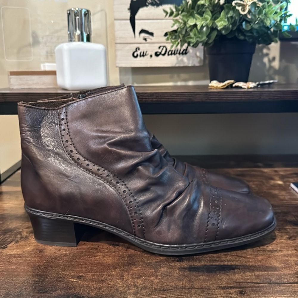 Rieker brown zip ankle boots size EU 41 (8.5-9 US)